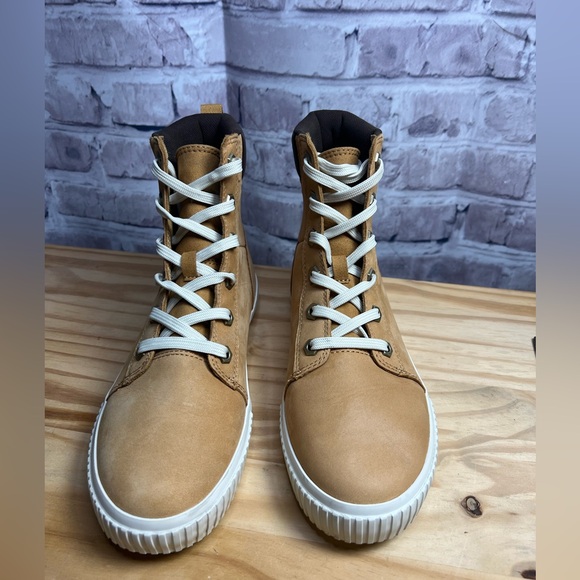 Timberland ReBOTL Women's Skyla Bay Lightweight High Top Sneaker Boot size 7 - Picture 2 of 14